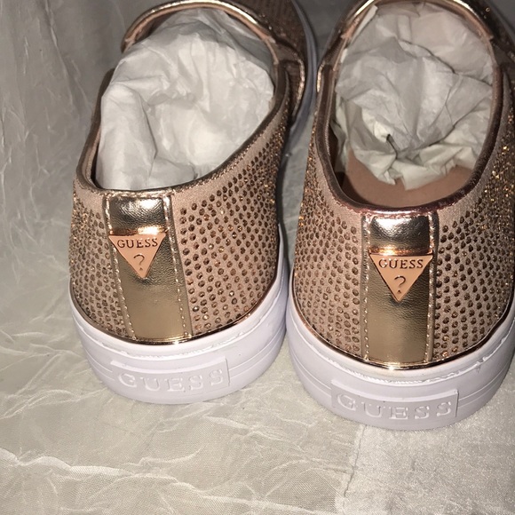 light pink fabric gladis6 - Picture 2 of 3